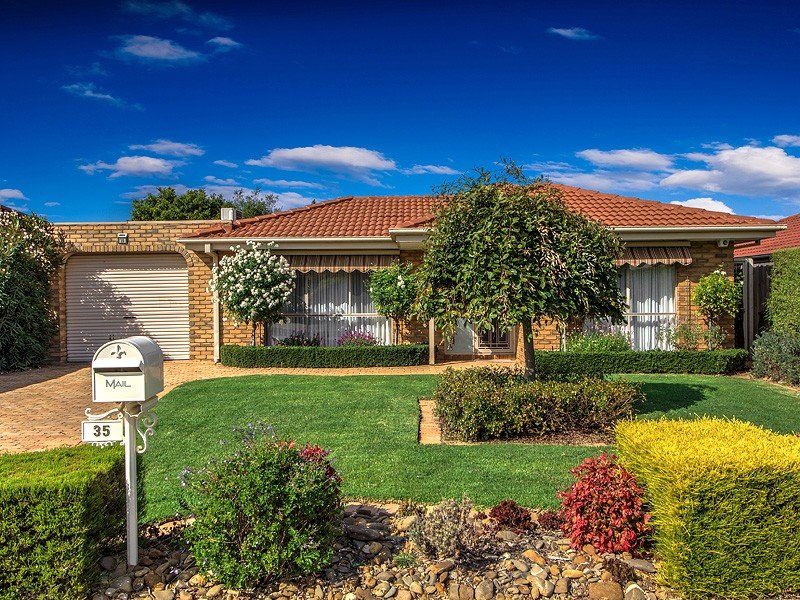35 Shakespeare Drive, Delahey, Vic 3037 Property Details
