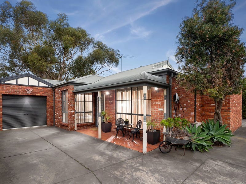 Real Estate & Property for Sale in Mount Martha, VIC 3934 (+1 location