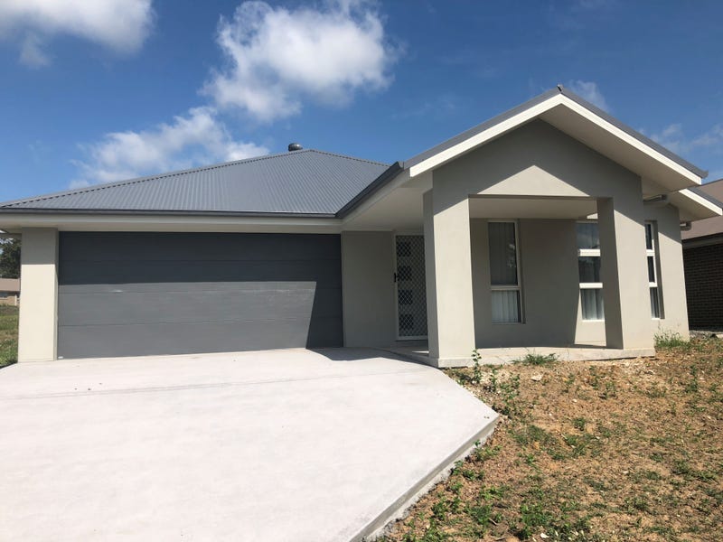 17 Tooze Circuit, North Rothbury, NSW 2335