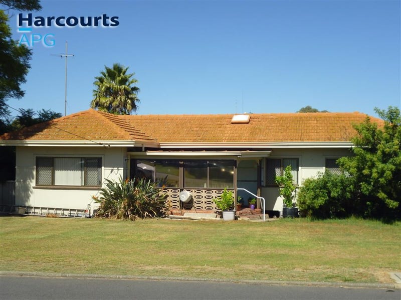 7 Hillcrest Avenue South Bunbury WA 6230