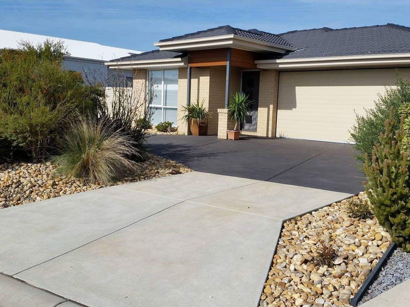 5 SHOALHAVEN ROAD, Cowes, Vic 3922 Property Details