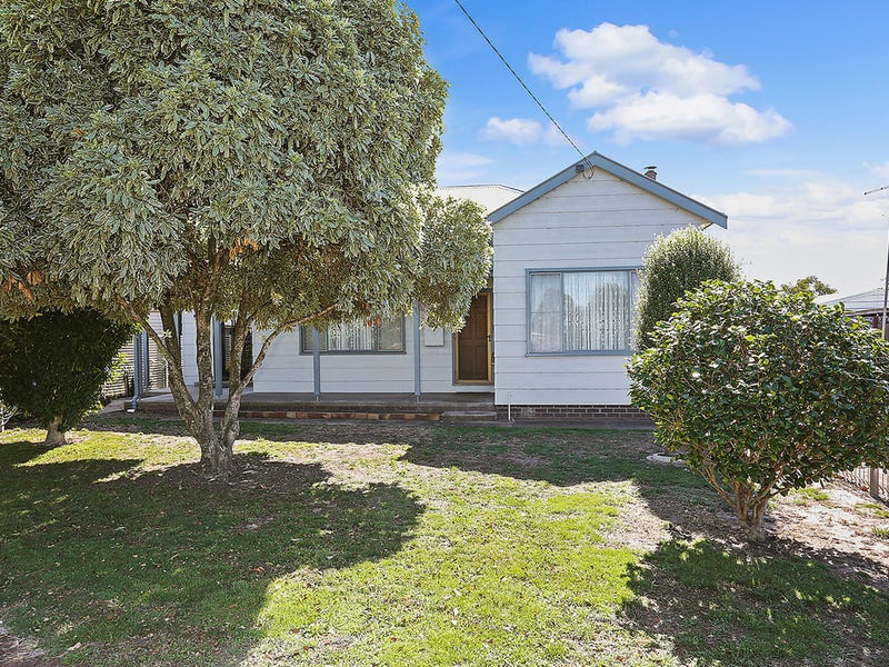 12 Logan Street, Derrinallum, VIC 3325