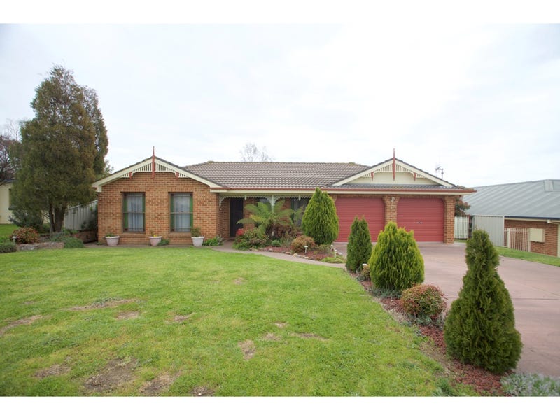 17 Westbourne Drive, Bathurst, NSW 2795 Property Details
