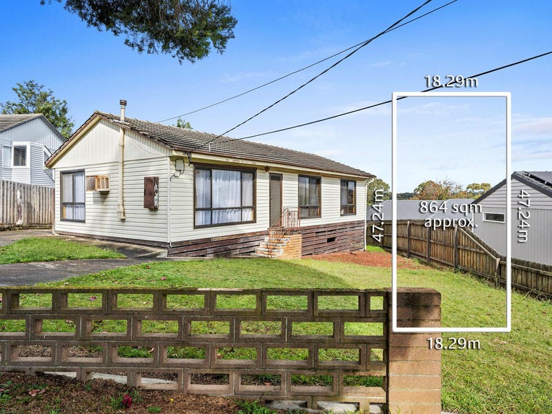 17 Carawa Street, Mooroolbark, Vic 3138 House for Sale realestate