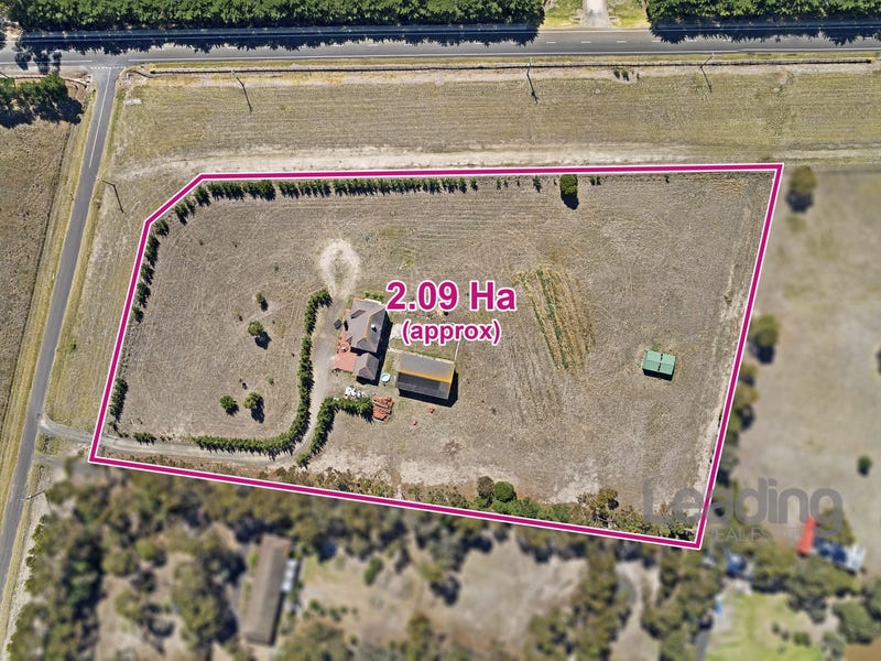 Houses for Sale in Sunbury, VIC 3429 Pg. 2