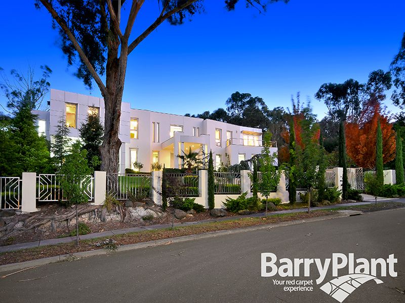 26 Pleasant View Cres, Wheelers Hill, VIC 3150