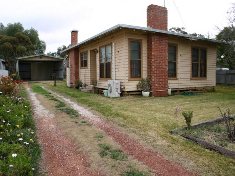 45 Sutcliff Street, Sea Lake, VIC 3533