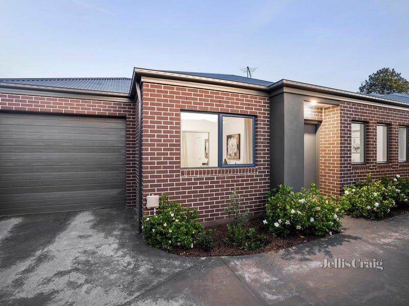 2/14 Laird Street, Croydon, Vic 3136 Property Details