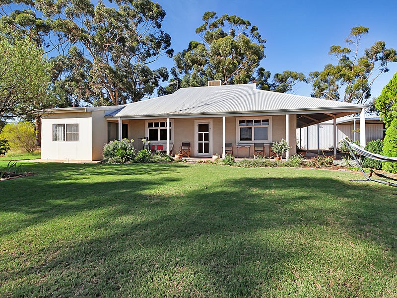 17660 Sturt Highway, Barmera, SA 5345 Property Details