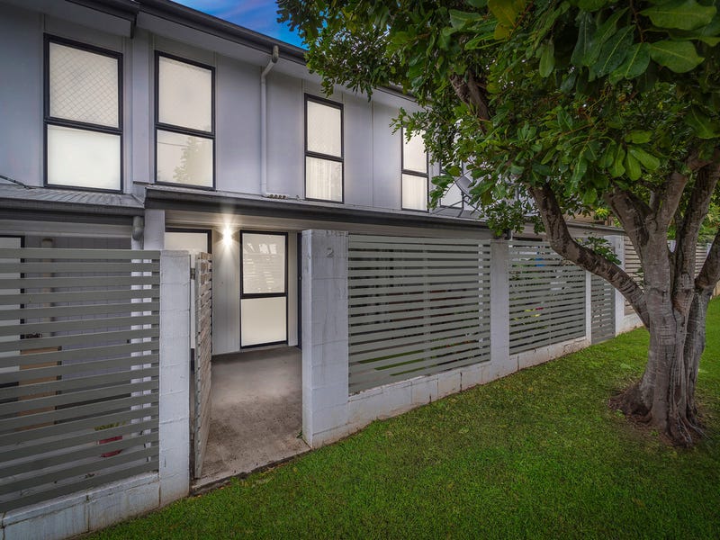 2/1 Slater Avenue, Lawnton, Qld 4501 Property Details