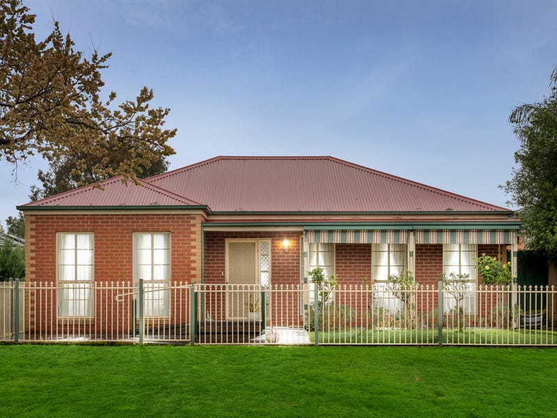 1/14 Harker Street, Sunbury, Vic 3429 - Property Details