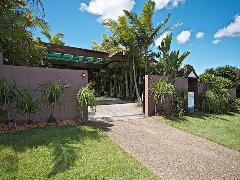 69 Arnold Palmer Dr, Parkwood, Qld 4214 Property Details