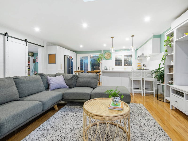 3/19 Seaton Road, Mornington, Vic 3931 Property Details