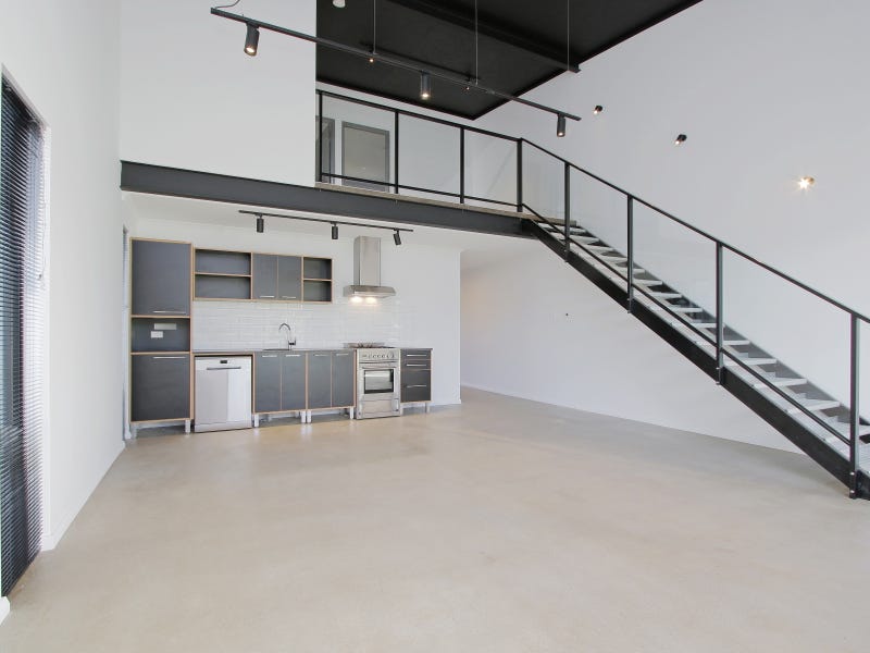 299 Lambeth Circle, Wellard, WA 6170