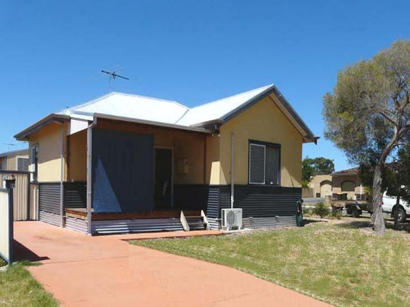 28 Wroxton Street, Midland, WA 6056 Property Details