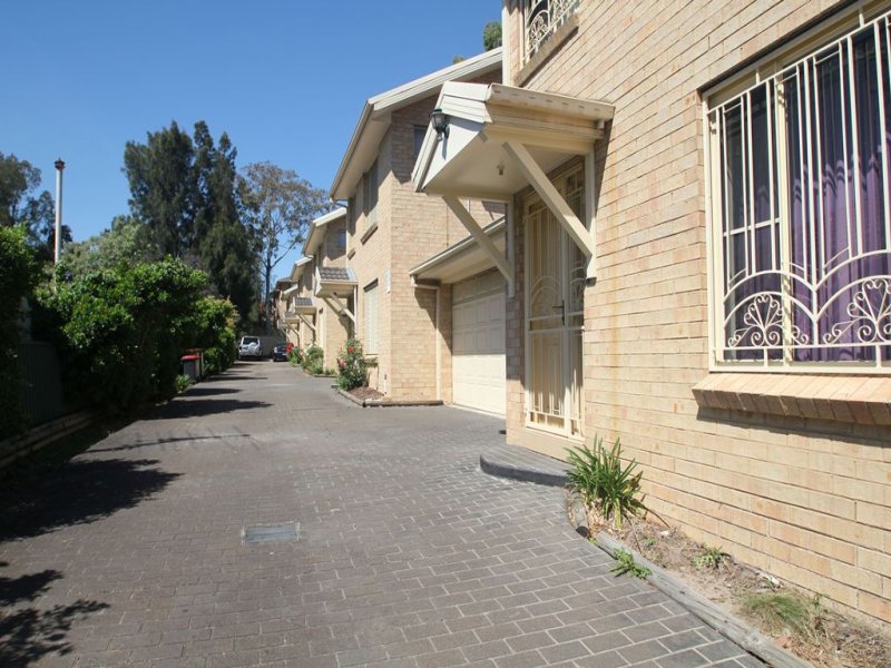 2/60 Macauley Avenue, Bankstown, NSW 2200 Property Details