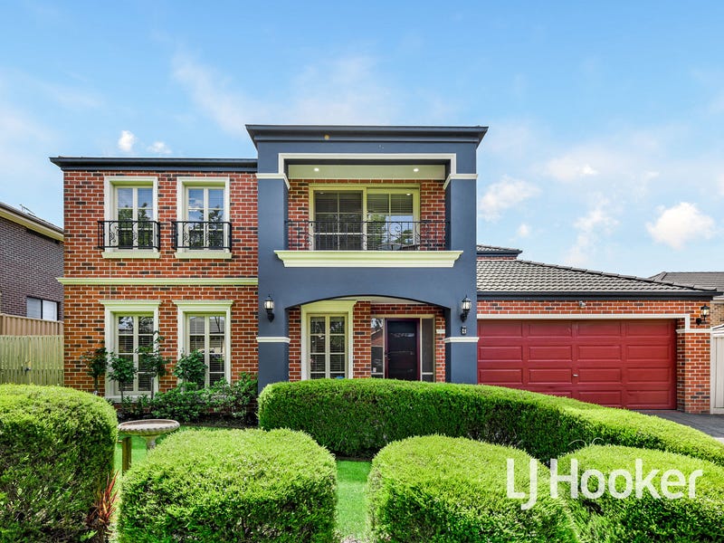 4 Viewgrand Drive, Berwick, Vic 3806 Property Details