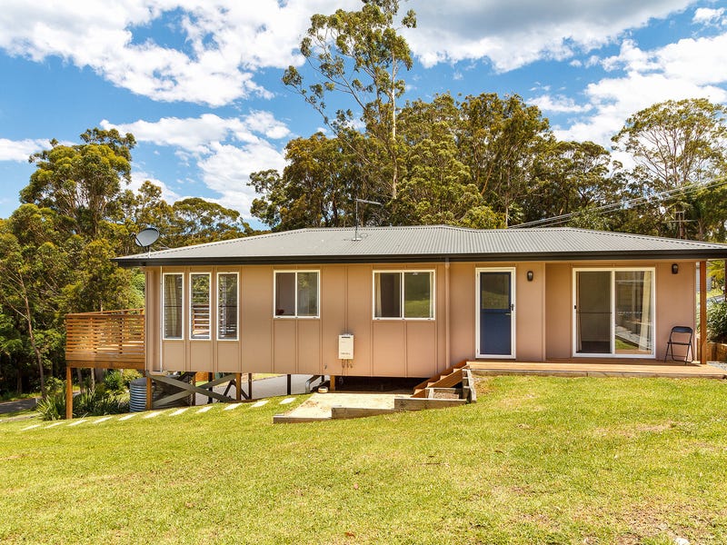 17 Harcourt Cres, Smiths Lake, NSW 2428
