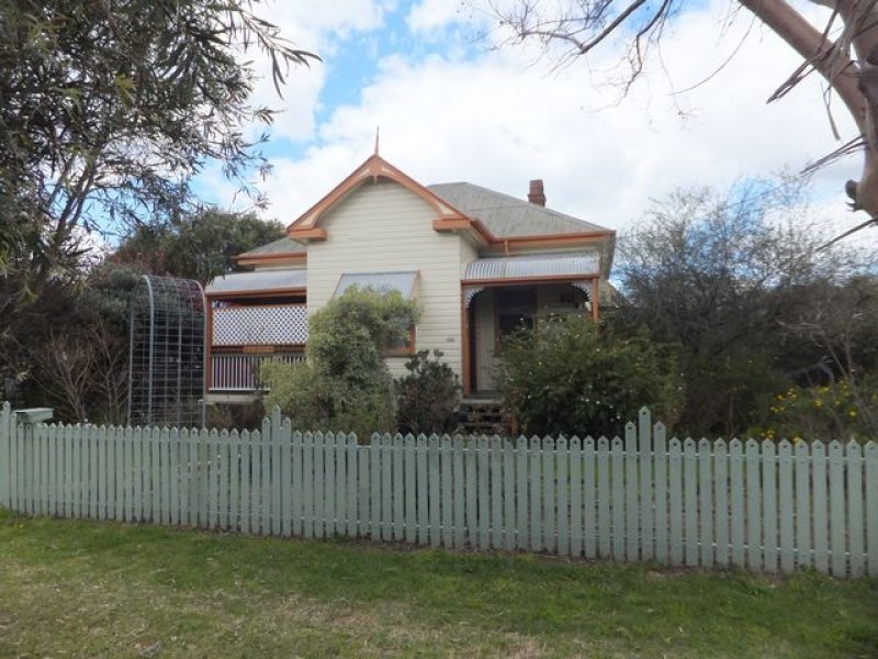 100 Albion Street, Warwick, QLD 4370