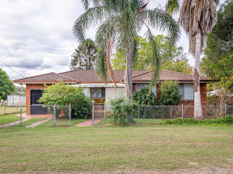 2 Dodts Road, Murphys Creek, QLD 4352