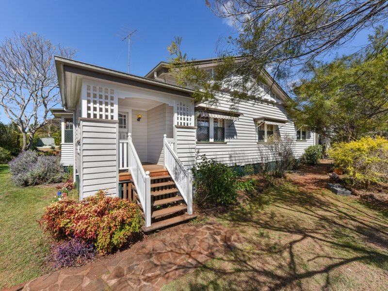 288A Hume Street, Centenary Heights, QLD 4350