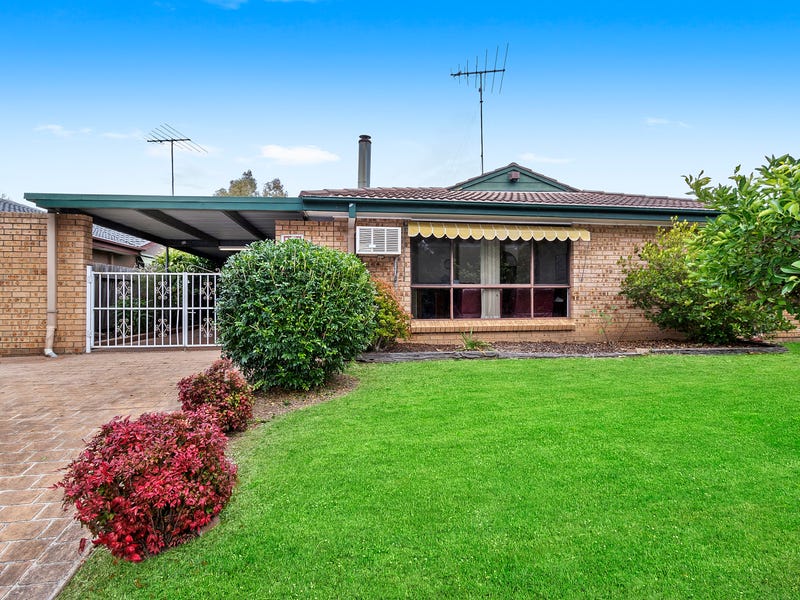 62 Andrew Thompson Drive, McGraths Hill, NSW 2756 House for Sale