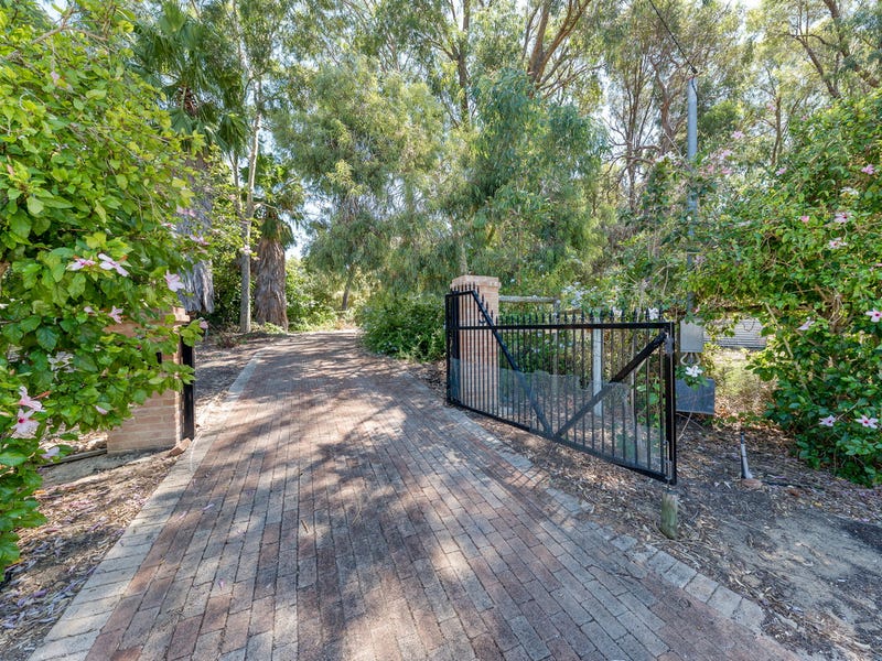 3 Redhill Place, Greenfields, WA 6210