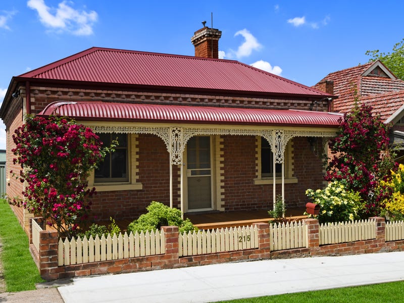 215 Piper Street, Bathurst, NSW 2795
