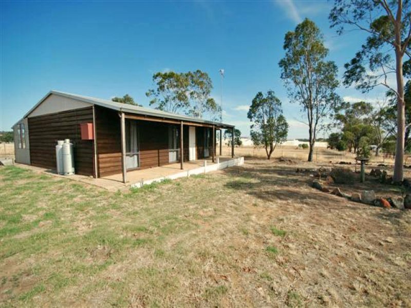 54 Lefroy Street, Brookton, WA 6306 Property Details