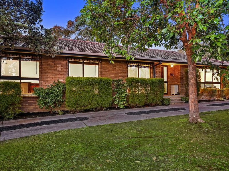 68 Mount View Parade, Croydon, Vic 3136 Property Details