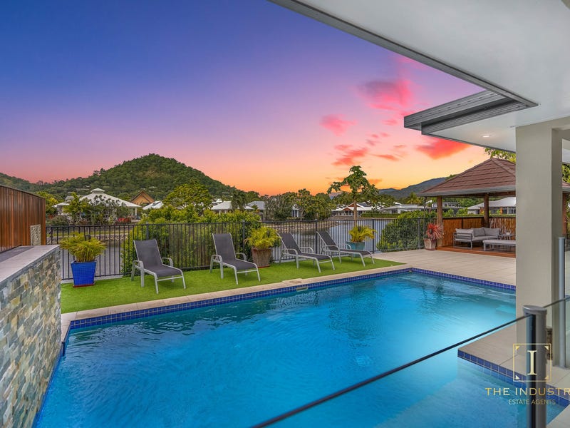 1924 Lagoon Drive, Trinity Beach, QLD 4879