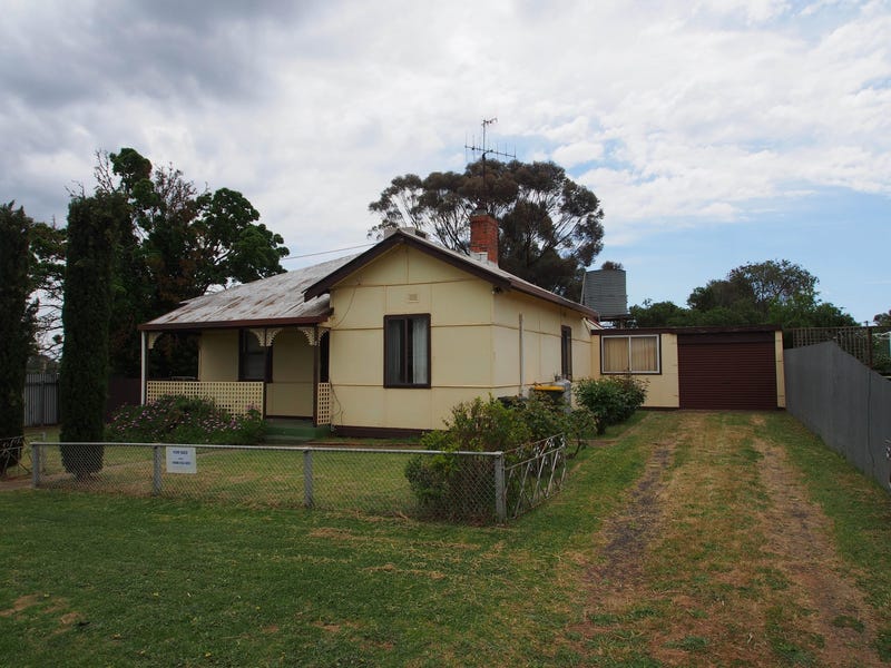 18 Barrack Street, Goroke, Vic 3412 - Property Details