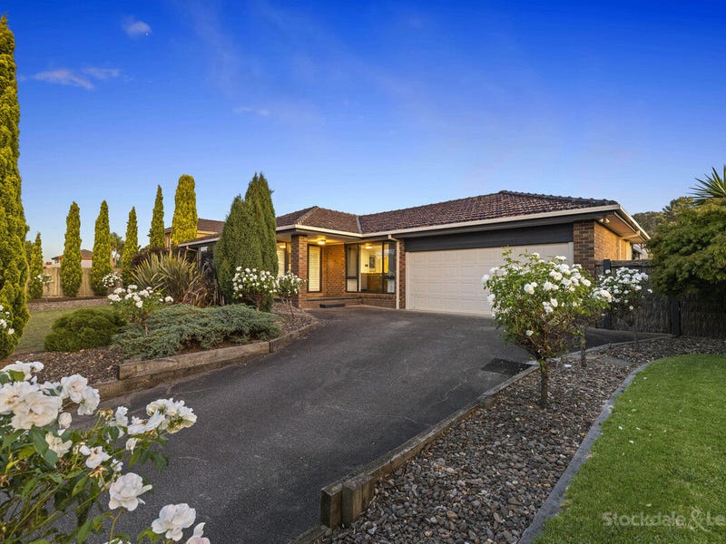 49 Yarralumla Drive, Langwarrin, Vic 3910 Property Details