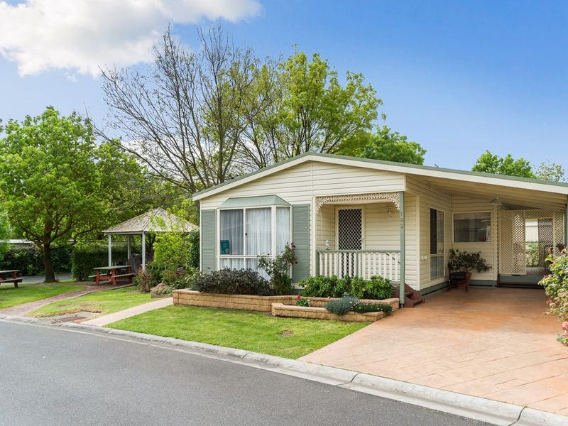 162/98 Bungower Road, Mornington, Vic 3931 Retirement Living for Sale