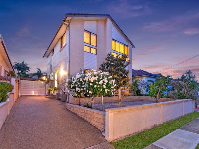 4 Collingwood Avenue, Cabarita, NSW 2137