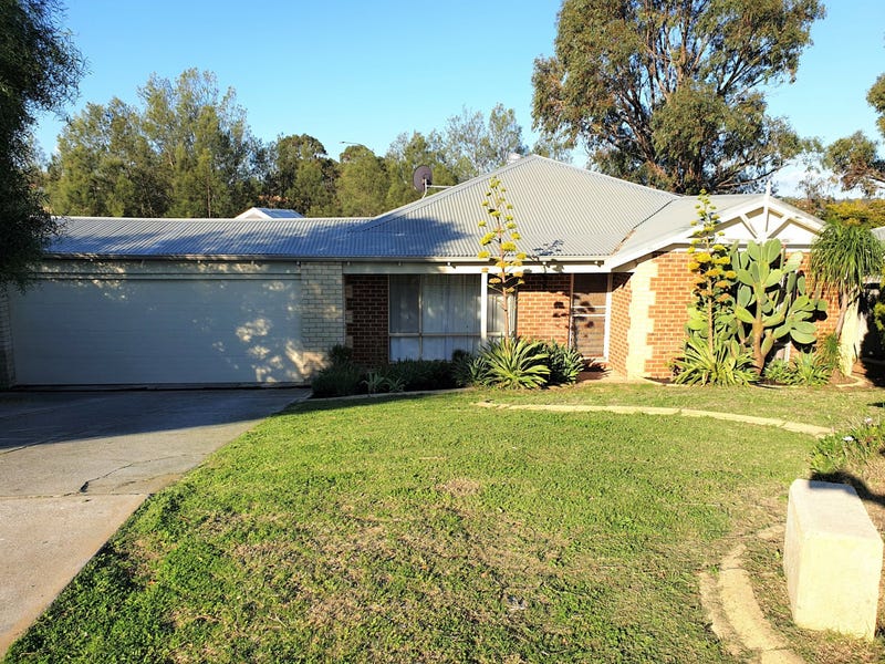 2 Pridmore Glen Clarkson WA 6030 realestate .au