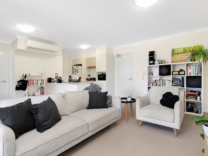 7/16 McGregor Avenue, Lutwyche, Qld 4030 Property Details