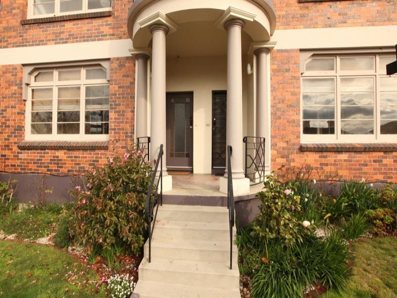 2/34 Elphin Road, Launceston, Tas 7250 Property Details