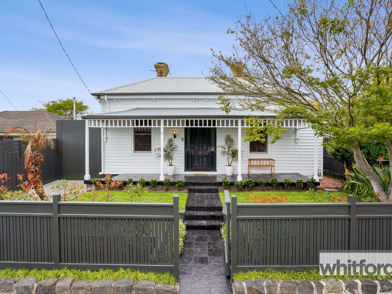 19 Roebuck Street, Newtown, VIC 3220