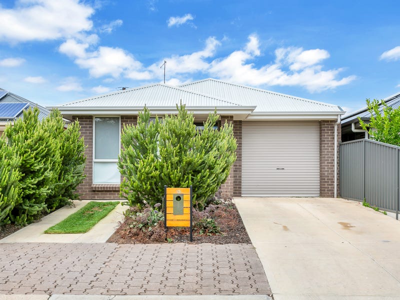 15 Rutherglen Avenue, Valley View, SA 5093