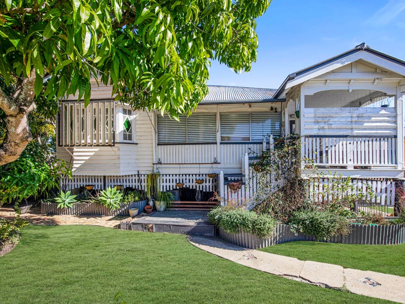 9 Coolibah Street, Silkstone, Qld 4304 Property Details