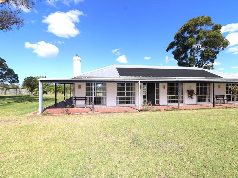 21 Jarrahmond Road, Orbost, Vic 3888 House for Rent