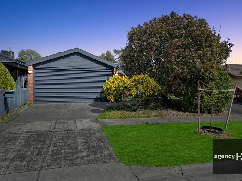 Houses for Sale in Cranbourne North, VIC 3977 (+1 location) Pg. 6