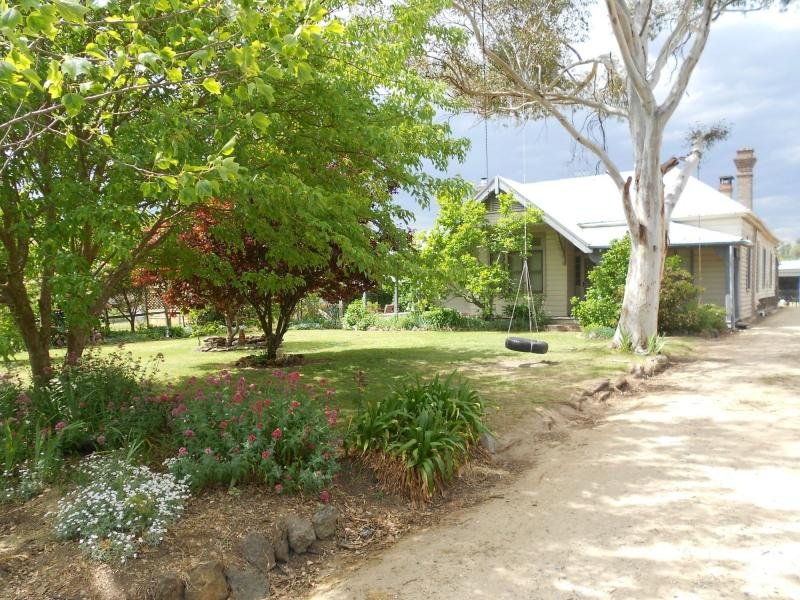 9 Salisbury Street, Uralla, NSW 2358 Property Details