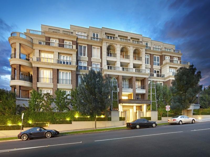 6/1 Wallace Avenue, Toorak, Vic 3142 Property Details