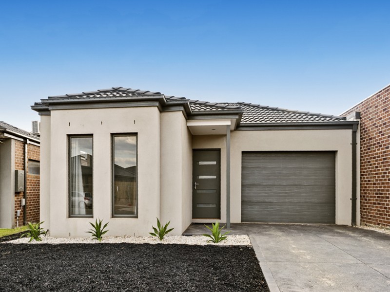 2/5 The Grove, Melton West, VIC 3337
