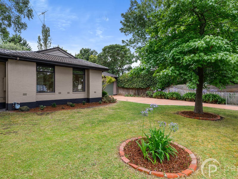 30 Gardiner Street, Berwick, Vic 3806 Property Details