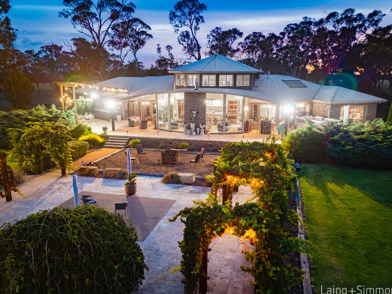 66-simmons-road-armidale-nsw-2350-house-for-sale-realestate-au