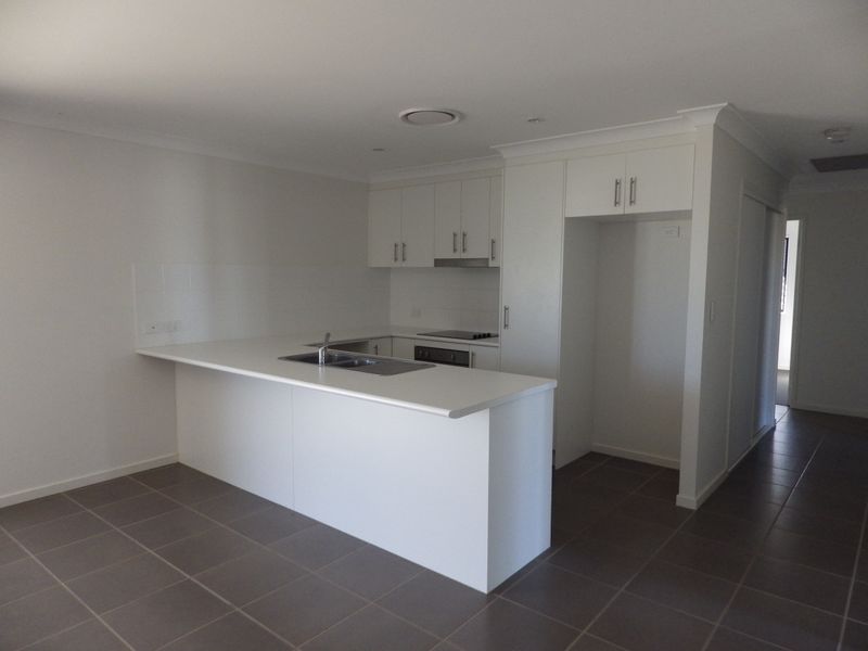 11 Beetson Drive, Roma, QLD 4455