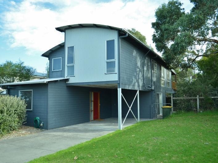 8 Drive, Inverloch, Vic 3996 Property Details